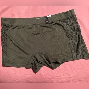 Torrid boyshort panty size 3, olive green